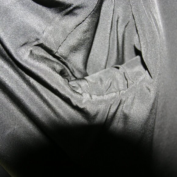 Vintage I. Magnin Custom Made midi/maxi black coat with puffed sleeves - Picture 5 of 5